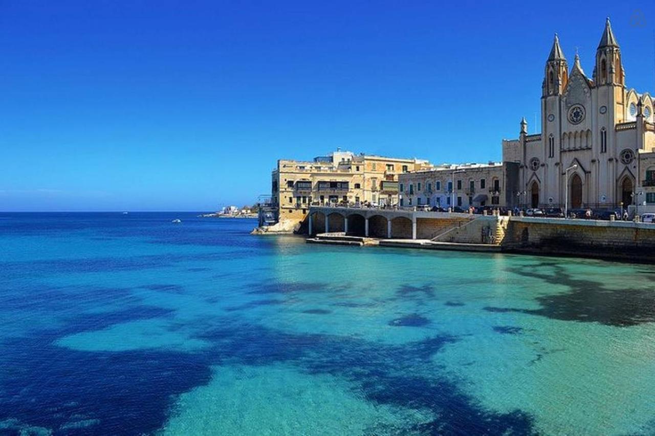 Luxe Apartment With Valletta And Harbour Views Sliema Exterior photo